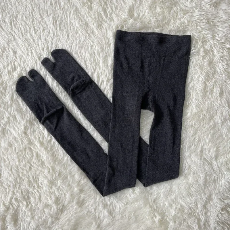High Quality Combed Cotton Split Toe Woman Leggings Solid Color Comfortable Soft Two-Toed Japanese Women Tabi Long Socks Tights