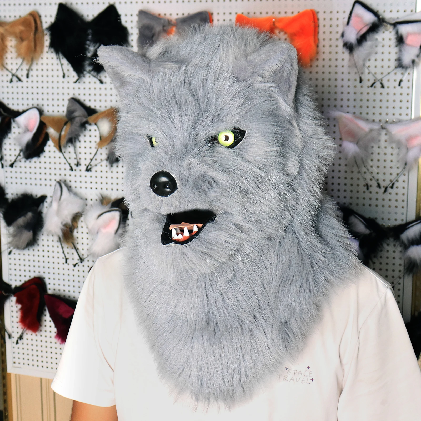 Furry Dog Mask Animal Full Head Wolf Realistic Masks for Halloween Carnival Fancy Dress Party Cosplay Costume Women Men