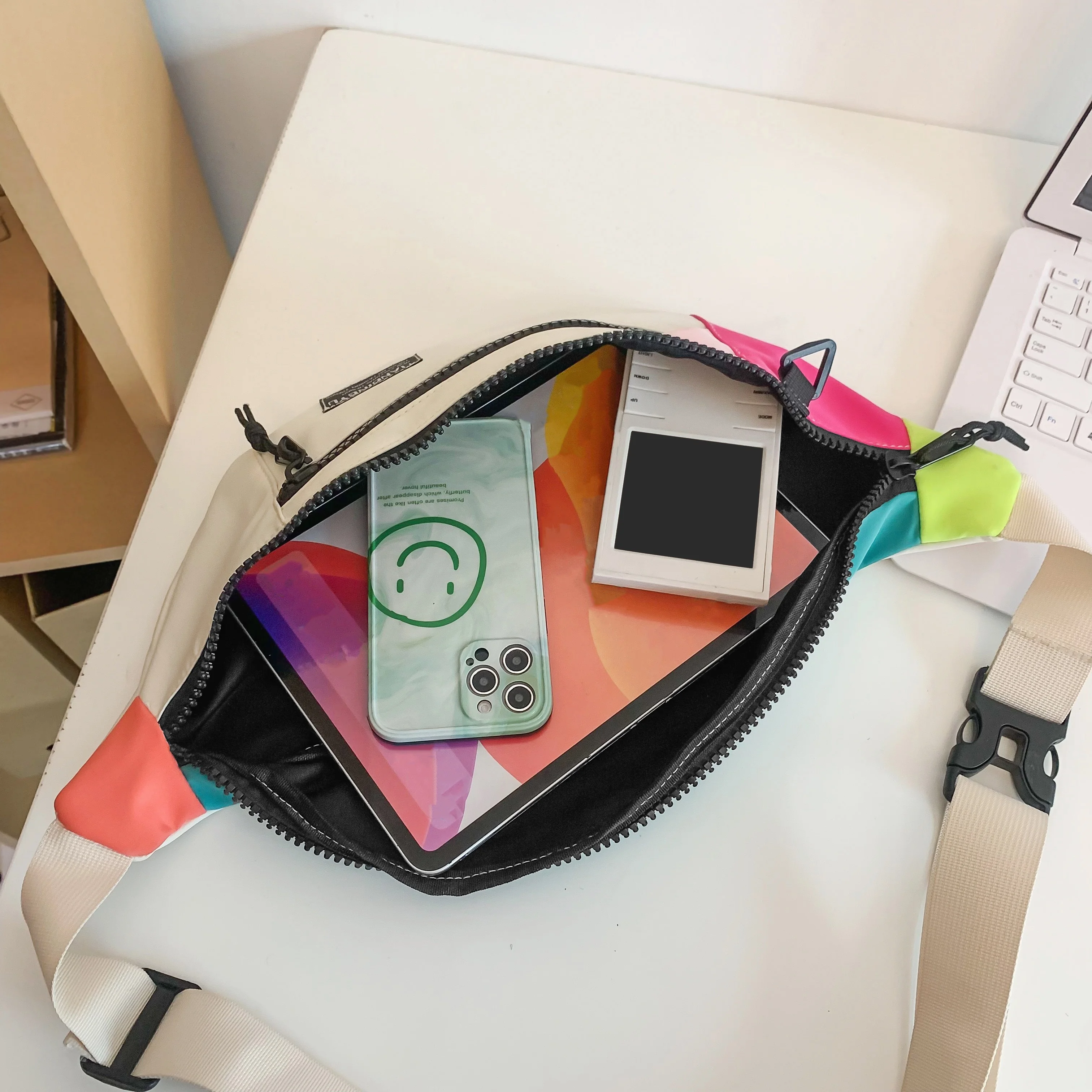 New Trendy Men's Chest Bag, Personalized and Versatile Casual Crossbody Bag, Sports Waist Bag, Daily Travel Crossbody Bag, Mobile Phone Bag