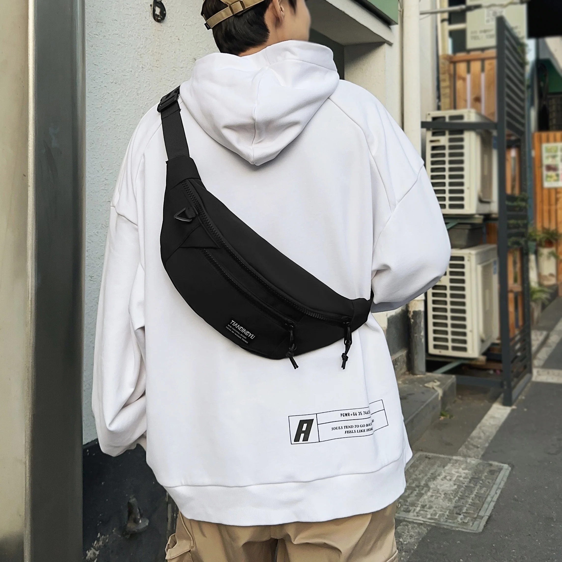 New Trendy Men's Chest Bag, Personalized and Versatile Casual Crossbody Bag, Sports Waist Bag, Daily Travel Crossbody Bag, Mobile Phone Bag
