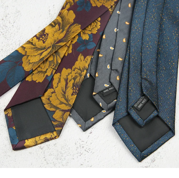 2025 New Korean 7cm Luxury Casual Neckties For Men Navy Brown Green Striped Neck Ties Formal Dress Suit Cravat Flower Red Tie