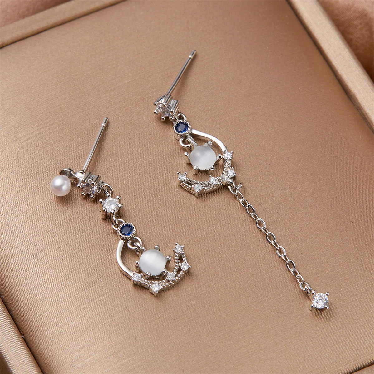 Korean Exquisite Planet Moon Butterfly Tassel Earrings for Women Sparkling Crystal Asymmetrical Drop Earrings Girl Party Jewelry