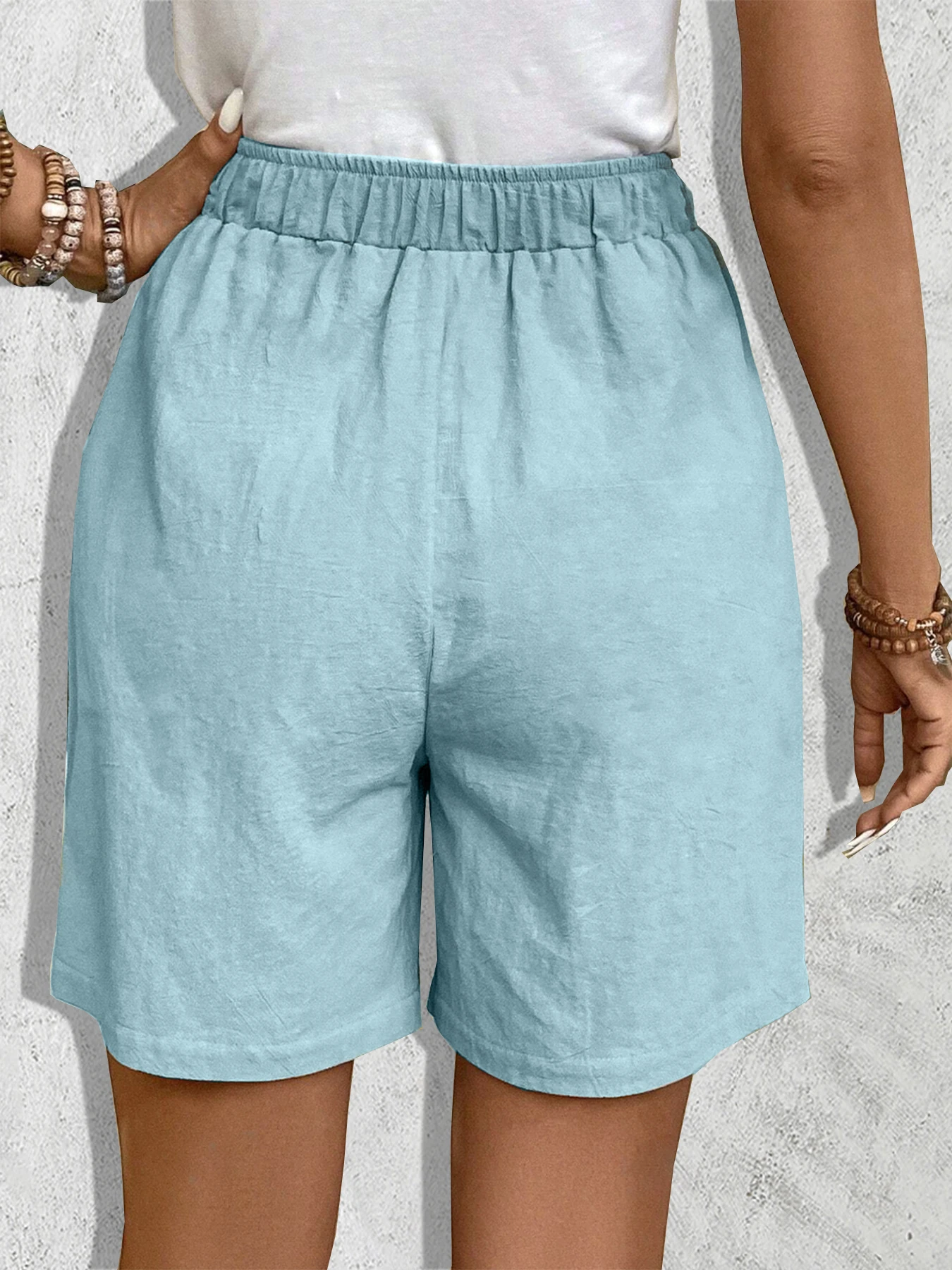Women’s Solid Color Fashion Casual Elegant Style Shorts Versatile Daily Sports Style Slim and Loose Fitting Straight Leg Pants