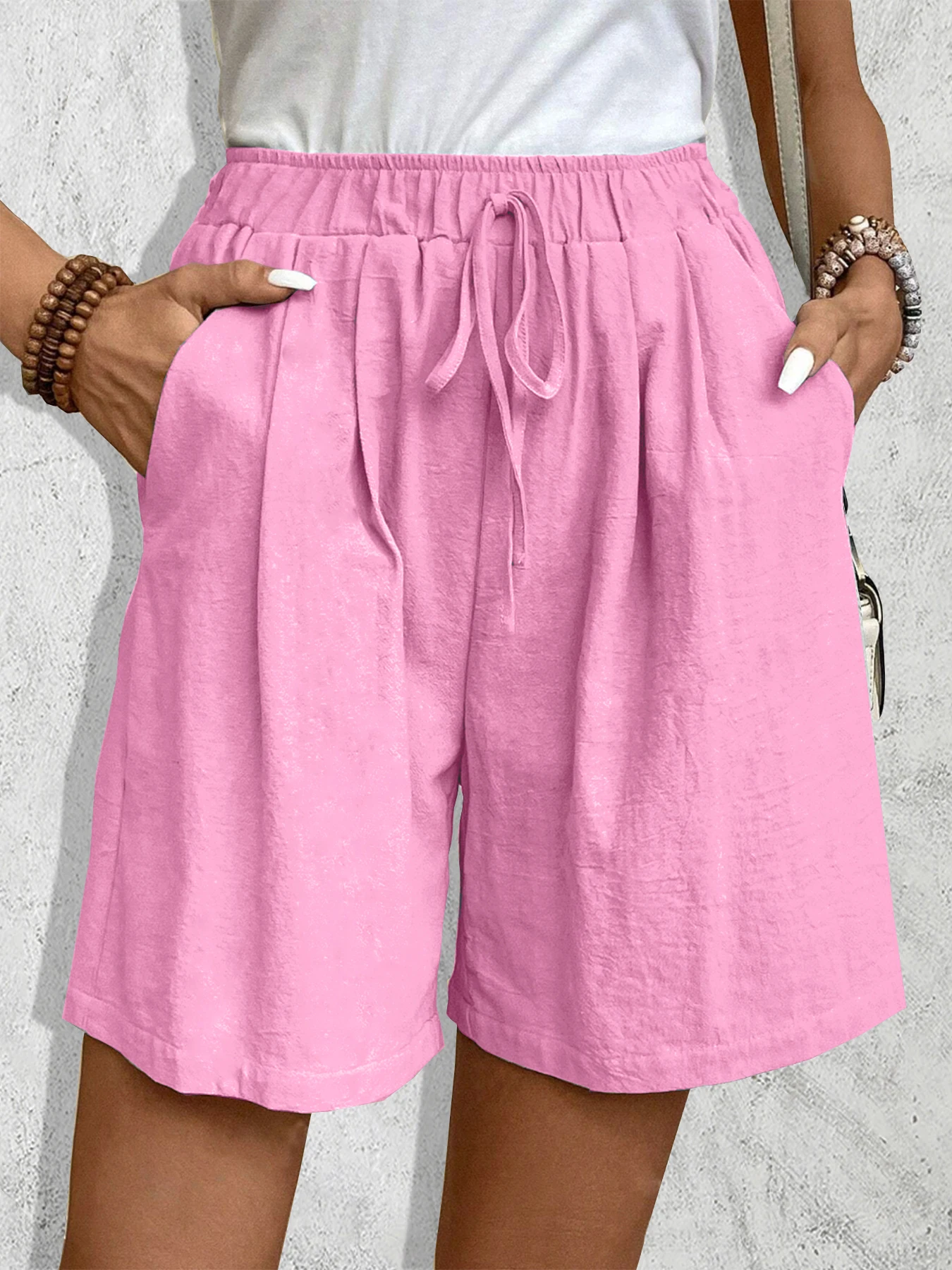 Women’s Solid Color Fashion Casual Elegant Style Shorts Versatile Daily Sports Style Slim and Loose Fitting Straight Leg Pants