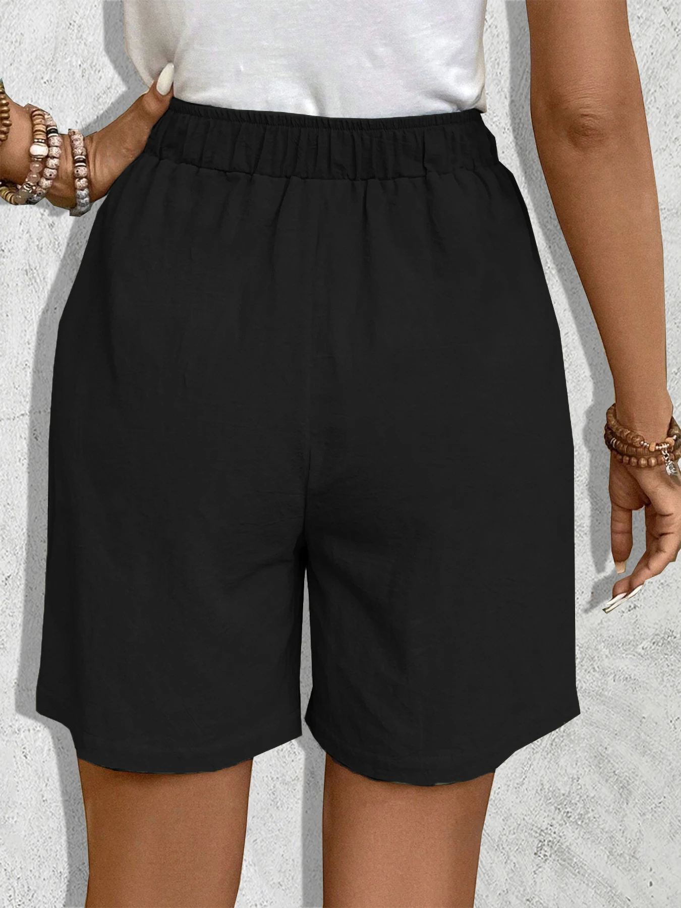 Women’s Solid Color Fashion Casual Elegant Style Shorts Versatile Daily Sports Style Slim and Loose Fitting Straight Leg Pants