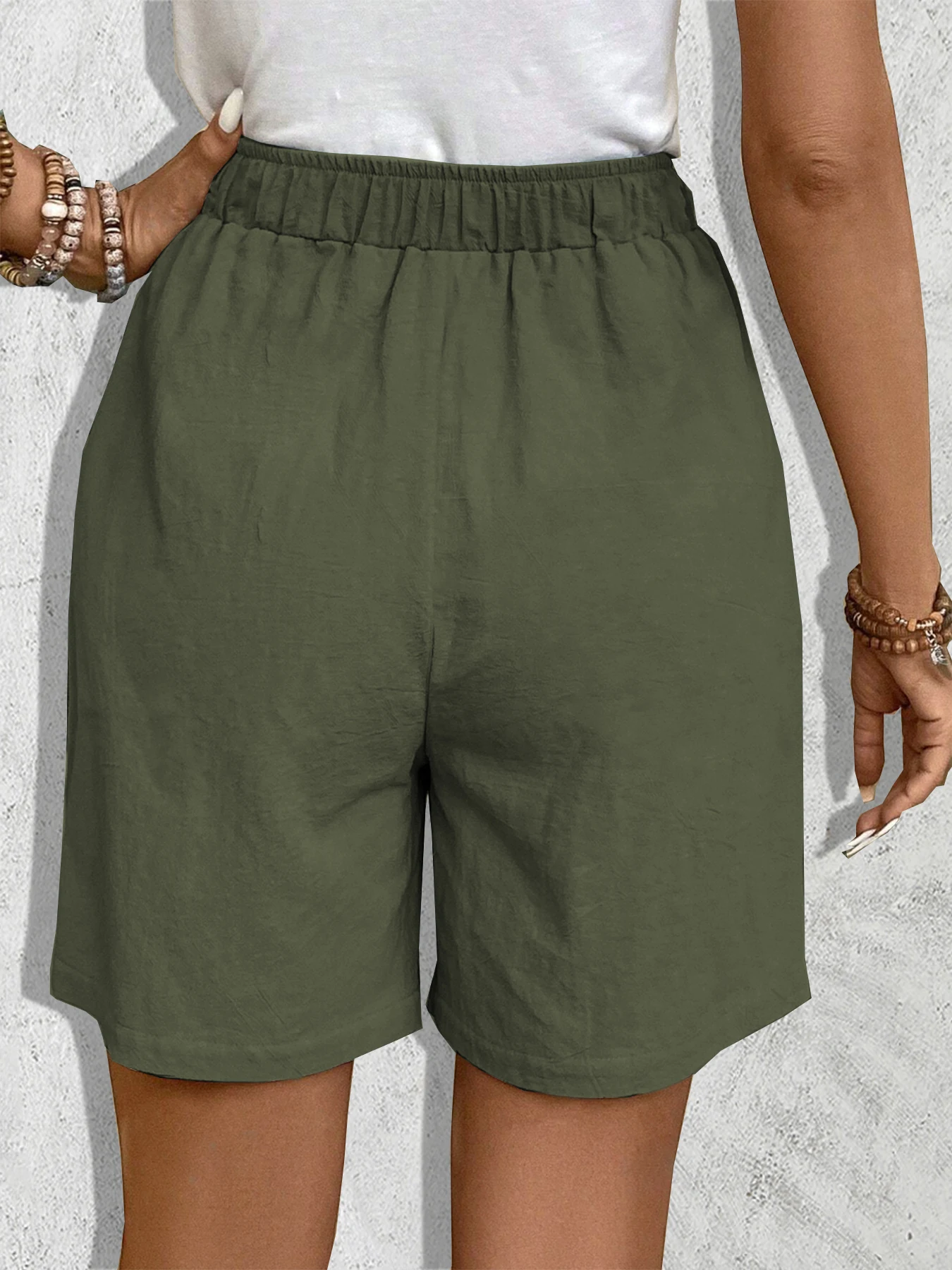 Women’s Solid Color Fashion Casual Elegant Style Shorts Versatile Daily Sports Style Slim and Loose Fitting Straight Leg Pants