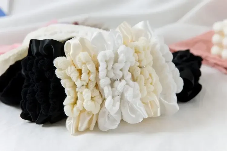 JK Woman Socks Solid Black White Lolita Lacework Ruffle Socks Summer Thin Kawaii Sweet Girls Cute Short Socks Women