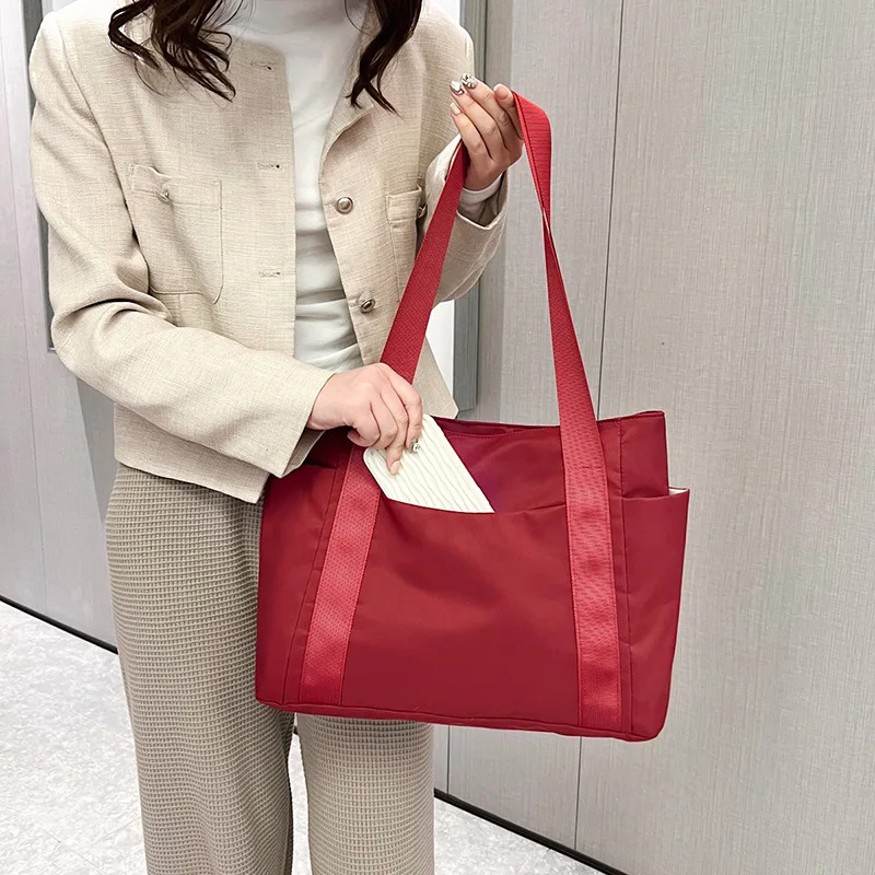 Women's Bag Designer Luxury Bags Nylon Commuting Shoulder Handbag Solid Color Tote Bag Mommy Large Capacity Vacation Handbag2024