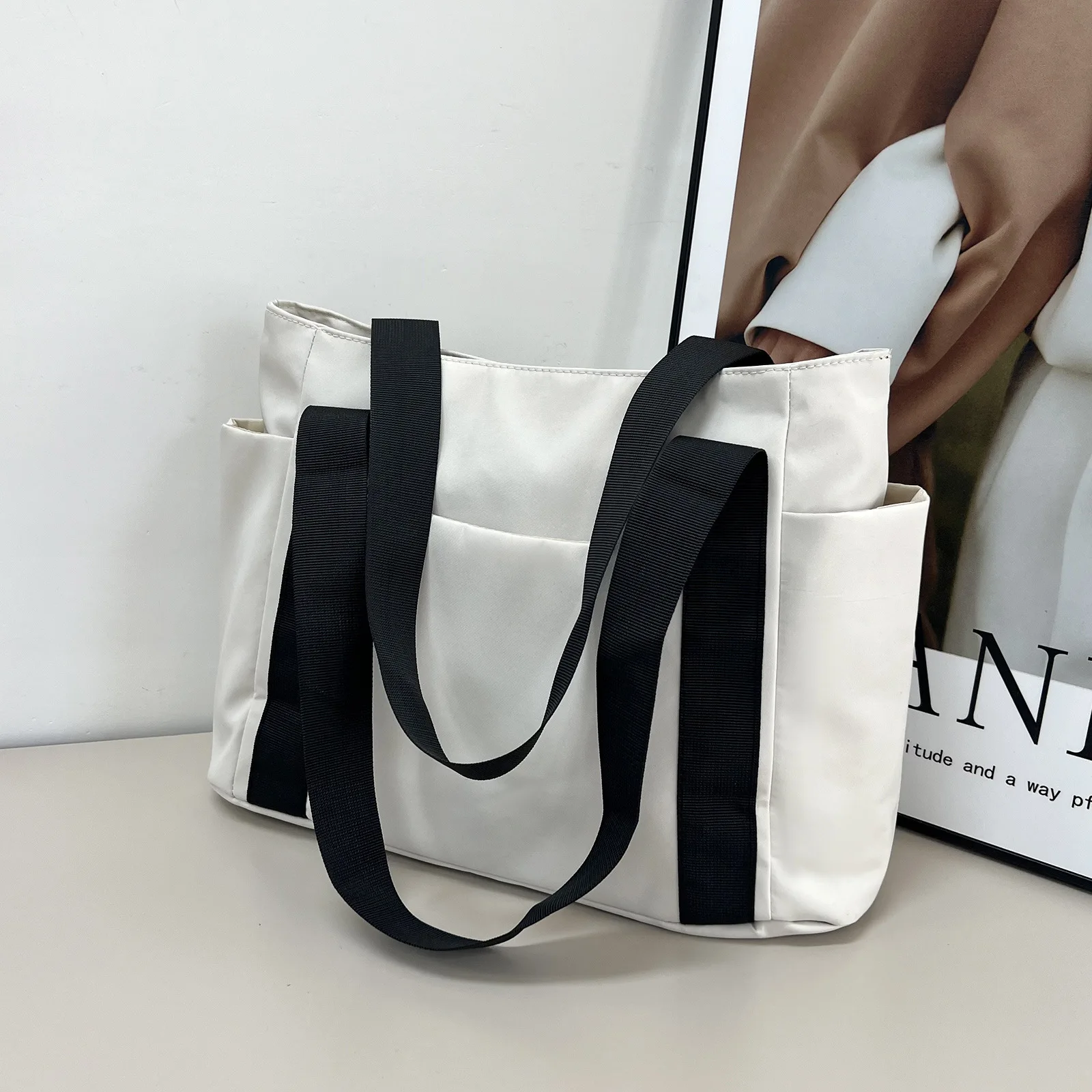 Women's Bag Designer Luxury Bags Nylon Commuting Shoulder Handbag Solid Color Tote Bag Mommy Large Capacity Vacation Handbag2024