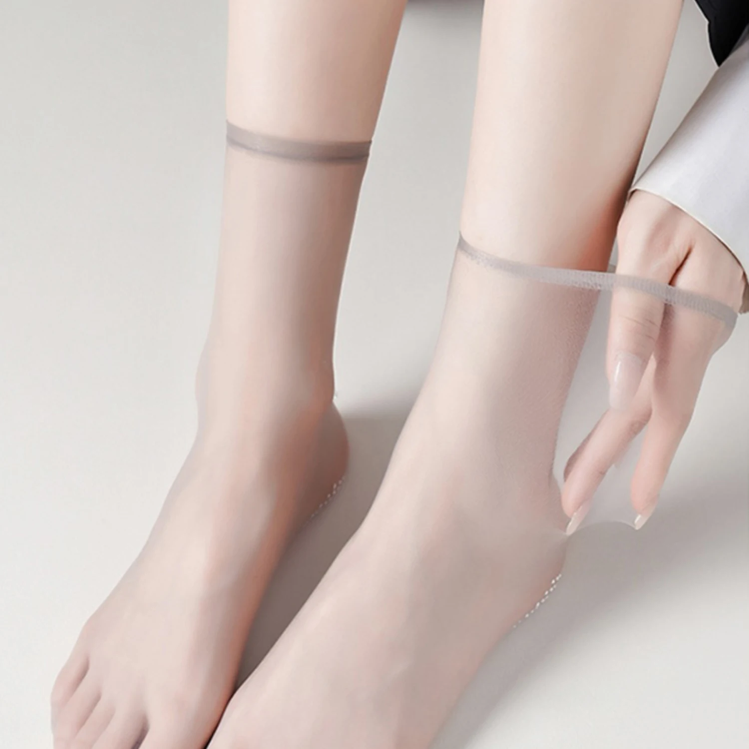 1 Pair Women's Thin Socks Summer New Black Solid Color Silicone Non-slip Socks Lady Ultrathin Transparent Socks For Women