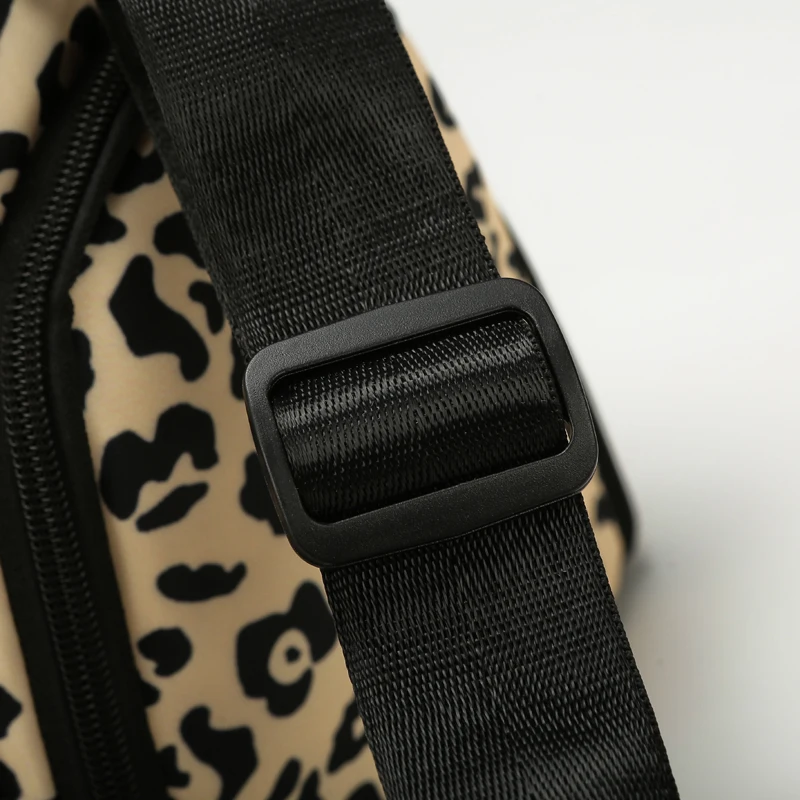 Classic Leopard Print Large Capacity Leisure Luggage Bag With Multiple Pockets And Shoe Compartment Sports Fitness Travel Bag