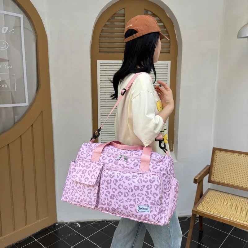 Classic Leopard Print Large Capacity Leisure Luggage Bag With Multiple Pockets And Shoe Compartment Sports Fitness Travel Bag