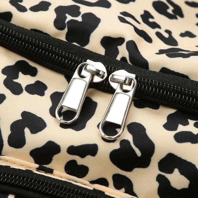 Classic Leopard Print Large Capacity Leisure Luggage Bag With Multiple Pockets And Shoe Compartment Sports Fitness Travel Bag