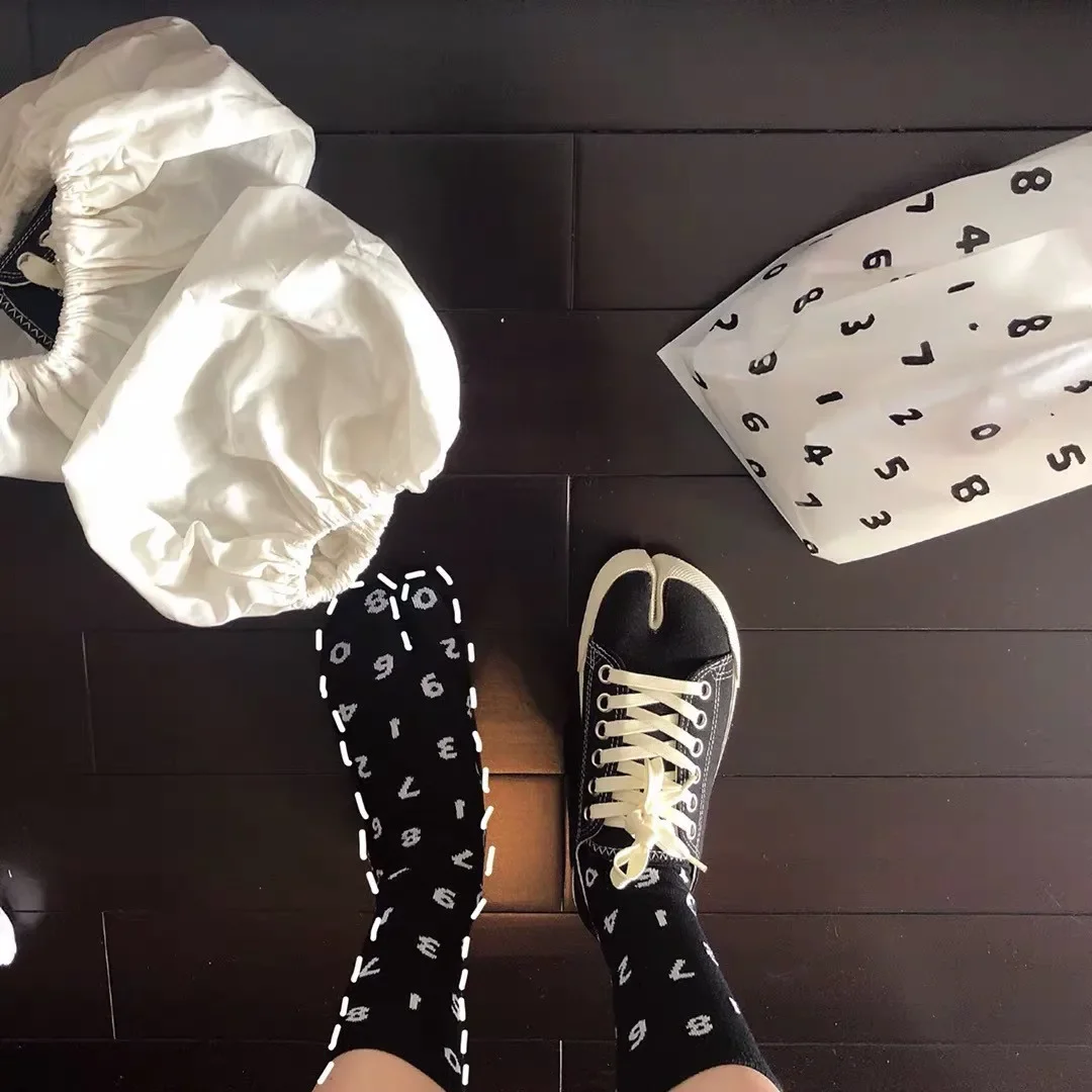 Colorful Cartoon Combed Cotton Women's Two Toe Socks Grapes Waves Carp Japanese Harajuku Funny Cute Sandals Tabi Socks Sokken