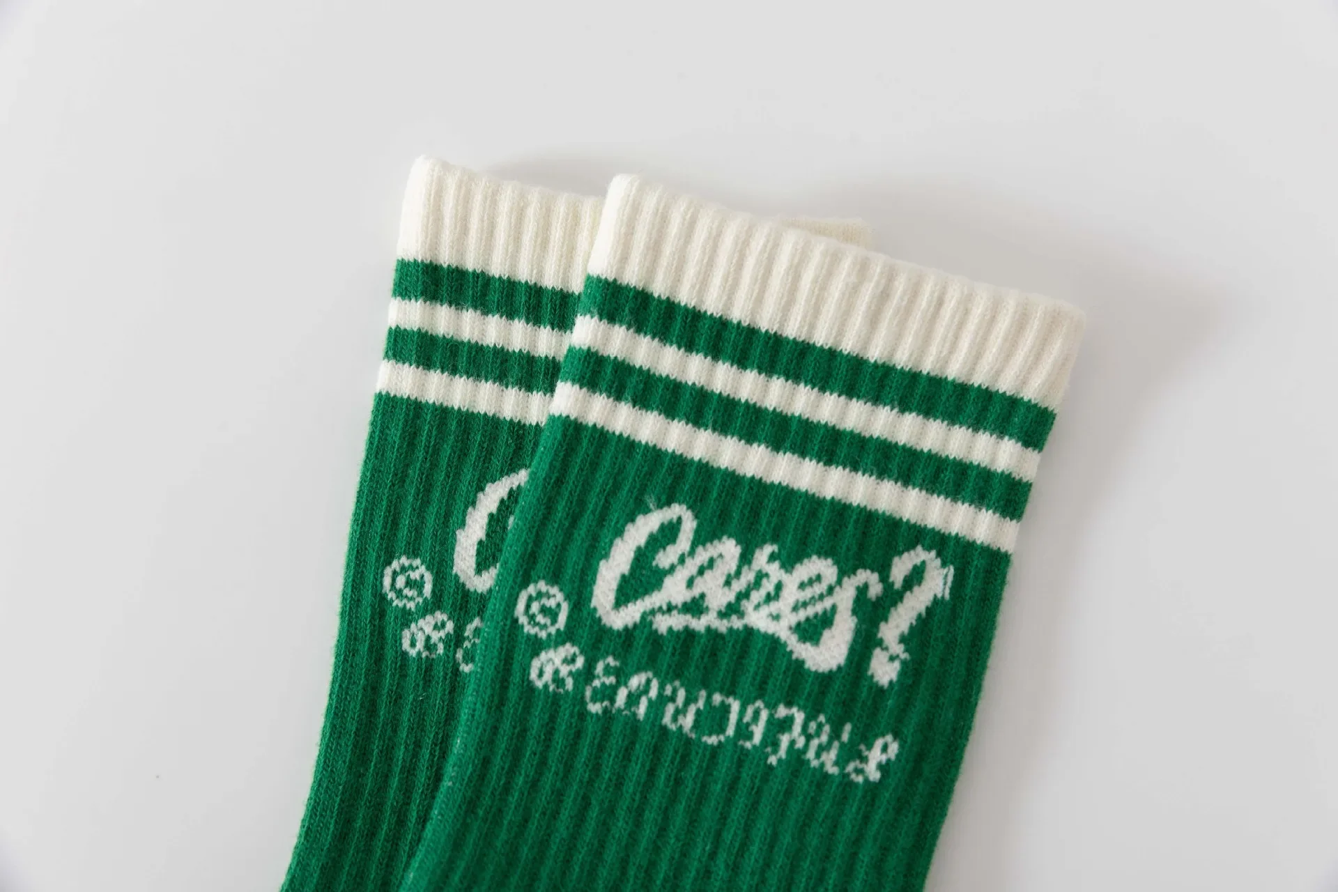 Cotton Japanese Mid-Tube Socks for Women Men New Green Socks Ins Trendy Autumn Winter Sports Socks Letter Striped Harajuku Sock