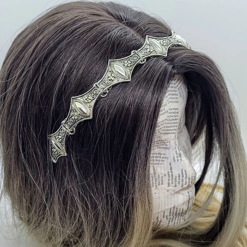 Vintage Princess Queen Crown Headpiece Metal Headwear Cosplay Women Baroque Wedding Party Costume Accessories Props Gifts