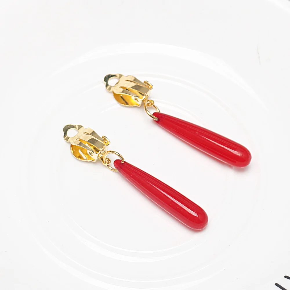 Anime Frieren: Beyond Journey's End Red Earrings Frieren At The Funeral Frieren stud Earrings Pendant Frieren Elf Cosplay Gift