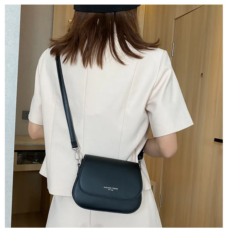 Trendy Saddle Shoulder Bag Women PU Leather Crossbody Bag Simple Solid Color Flap Messenger Bag Fashion Handbags Pouch