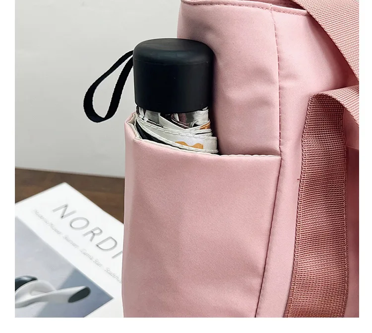 Women's Bag Designer Luxury Bag Nylon Commuting Shoulder Handbag Solid Color Tote Bag Mommy Large Capacity Vacation Handbag 2026
