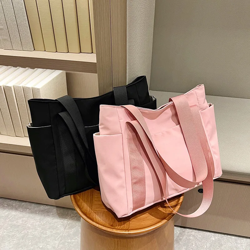 Women's Bag Designer Luxury Bag Nylon Commuting Shoulder Handbag Solid Color Tote Bag Mommy Large Capacity Vacation Handbag 2026