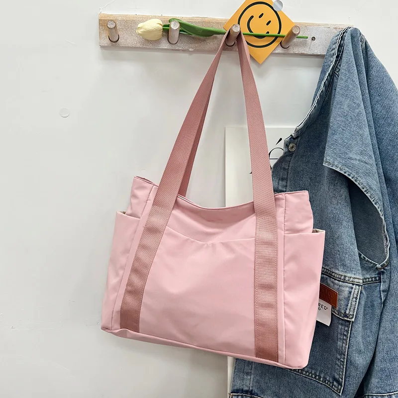 Women's Bag Designer Luxury Bag Nylon Commuting Shoulder Handbag Solid Color Tote Bag Mommy Large Capacity Vacation Handbag 2026