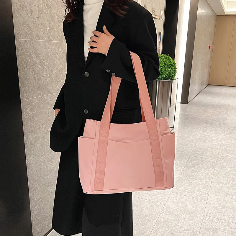 Women's Bag Designer Luxury Bag Nylon Commuting Shoulder Handbag Solid Color Tote Bag Mommy Large Capacity Vacation Handbag 2026