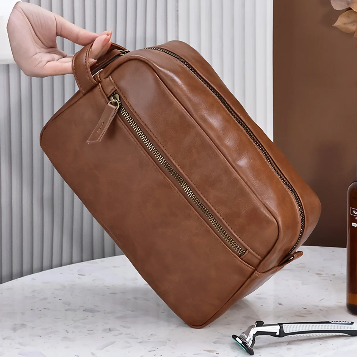 Men Business Travel Wash Toiletry Bag Waterproof PU Leather Bathroom Shaving Tools Organizer Bag Makeup Pouch Women Cosmetic Bag