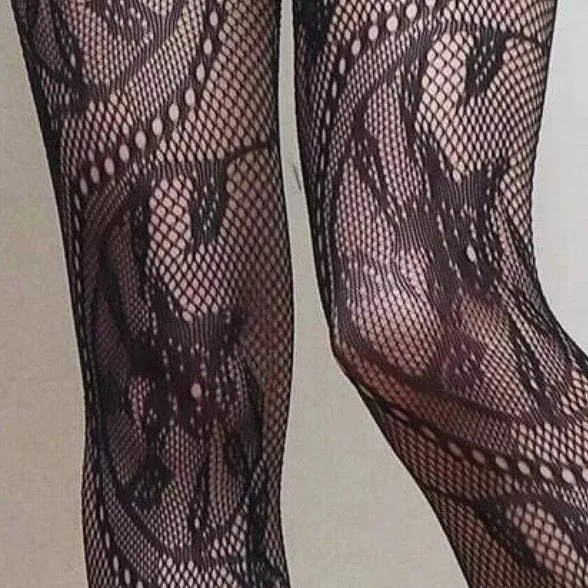 Women's Y2k Fishnet Styling Fashion Colored Tights One Size Purple Vine Gothic Carriage Wheel Patterned Tights Hosiery Stockings