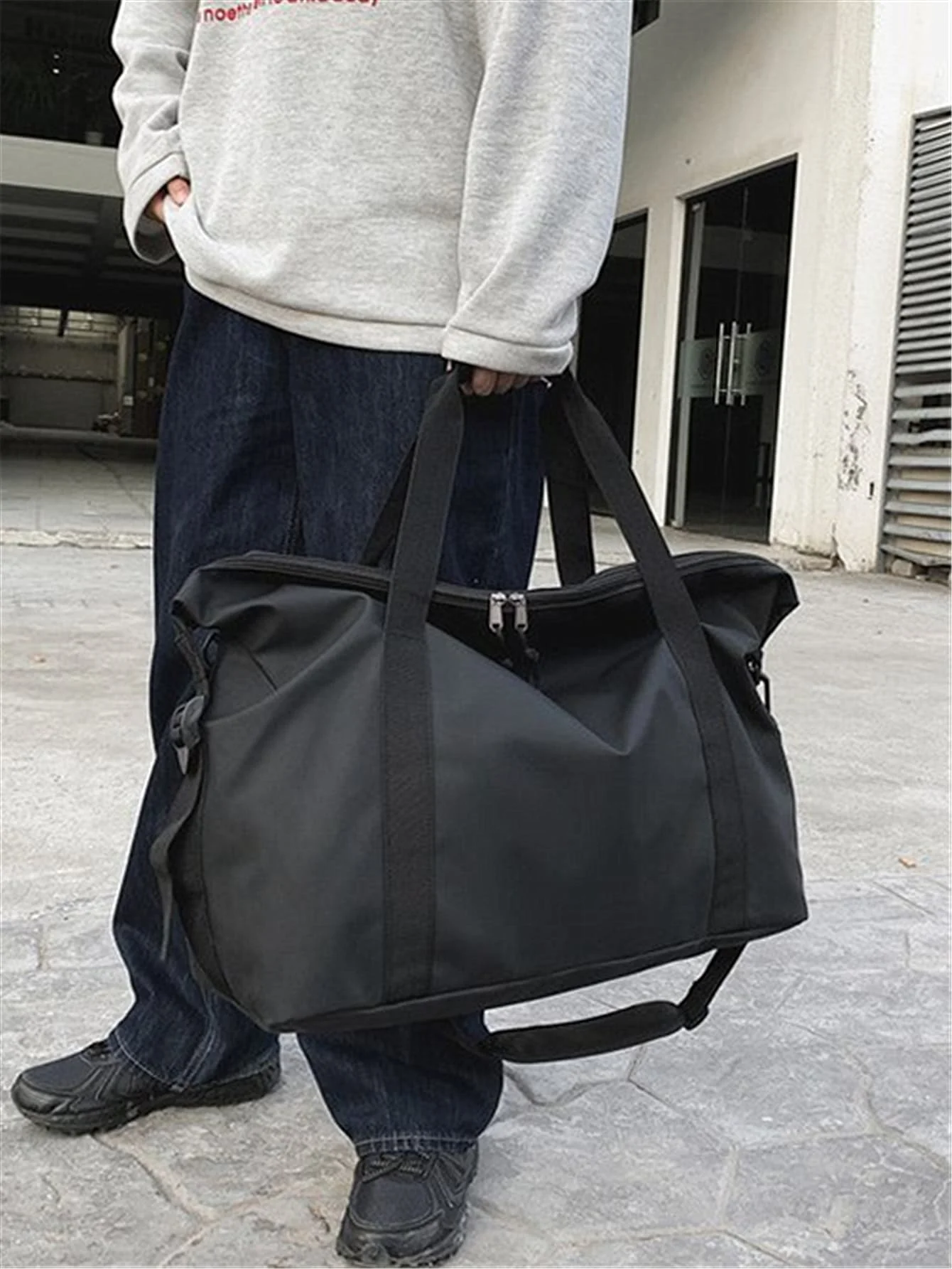 Handheld travel bag, large capacity sports and fitness bag, lightweight storage luggage bag, one shoulder crossbody travel bag