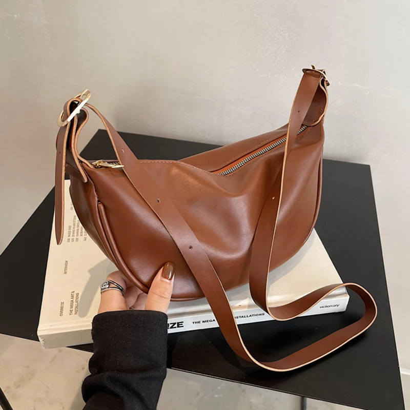 New Women's Black Crossbody Bag Underarm Bag PU Classic Fashion Versatile Solid Color Shoulder Bag Large Capacity Dumpling Bag