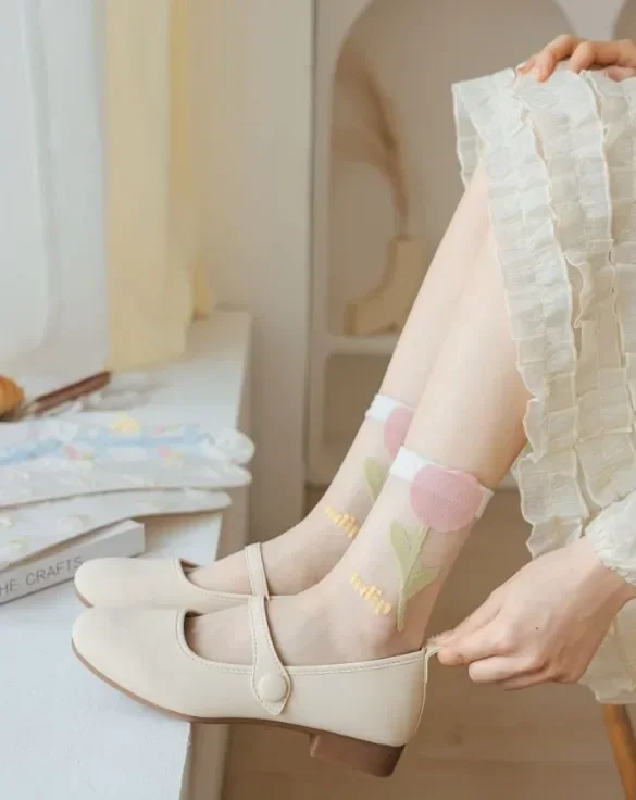 Women Crystal Silk Socks Ultra-thin Breathable Elastic Long Socks See Through Transparent Harajuku Flower Cute Lace Socks Summer