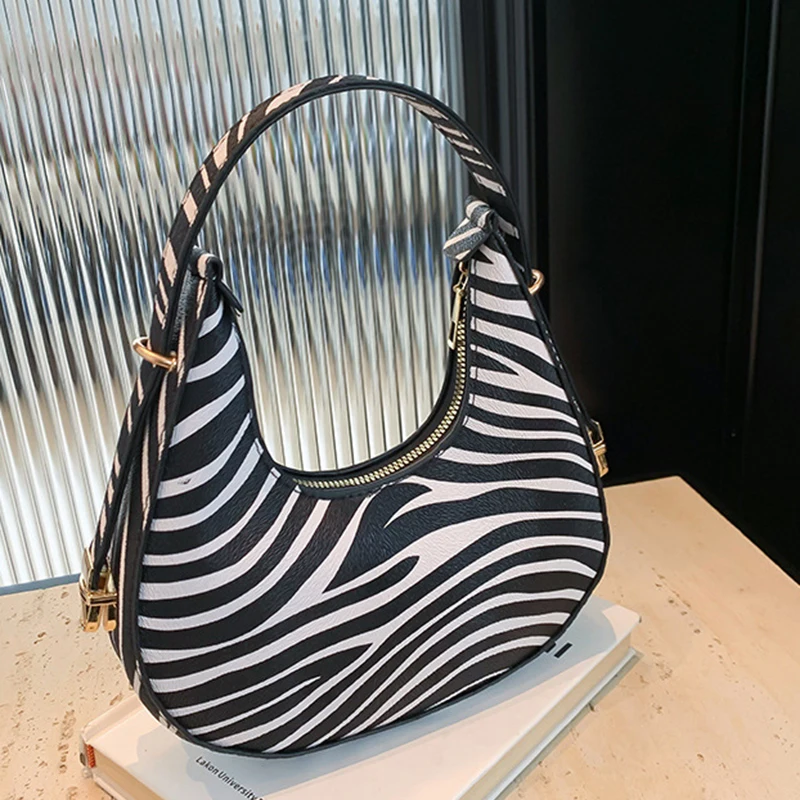 New Cow Pattern Shoulder Bag For Spring/Summer Versatile Women's Bag Personalized Korean Leopard Pattern Underarm Handbag