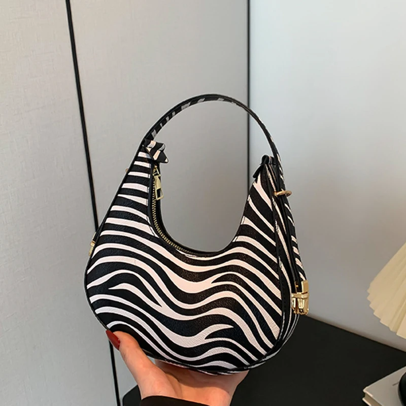 New Cow Pattern Shoulder Bag For Spring/Summer Versatile Women's Bag Personalized Korean Leopard Pattern Underarm Handbag