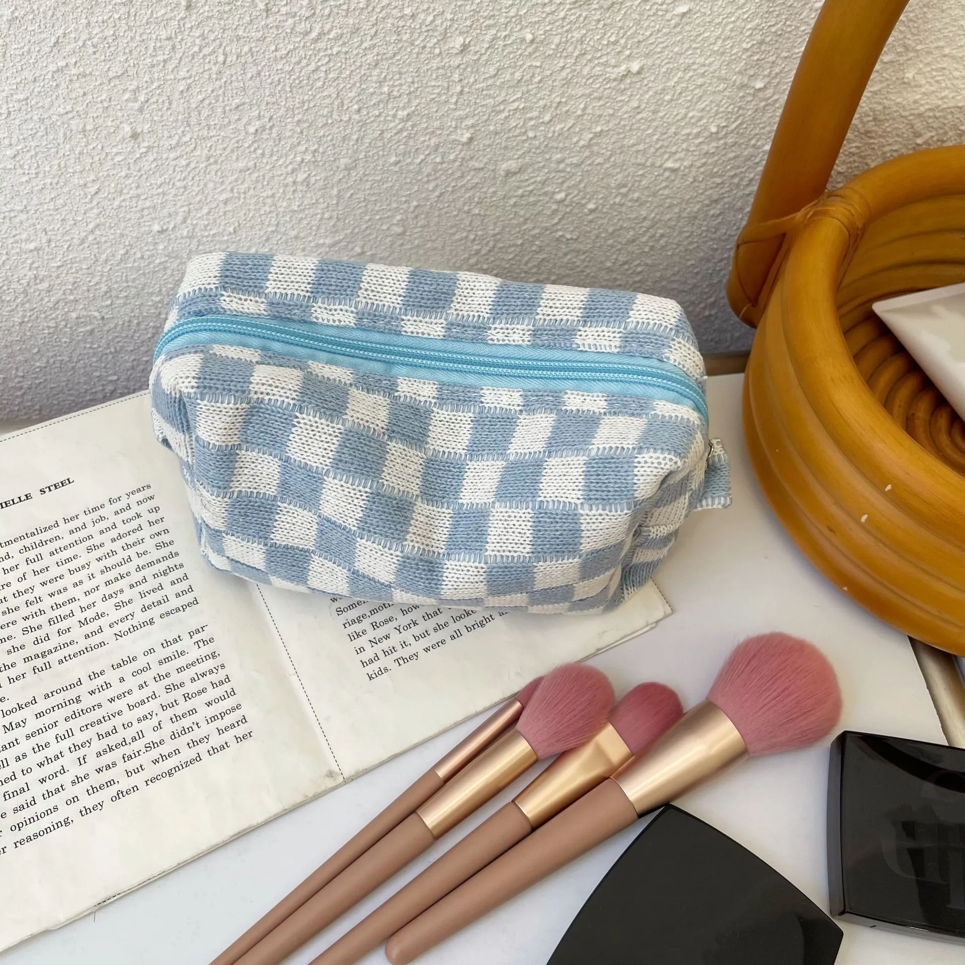 Cosmetic Bag Makeup Bag Portable Travel Makeup Case Cute Pencil Pouch Women Toiletry Bag for Girls Traveling