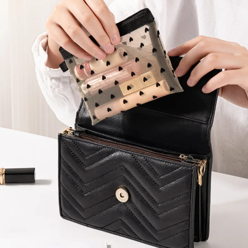 1Pcs Hot Mini Transparent Heart Makeup Bag Women Portable Lipsticks Cosmetic Storage Pouch Ins Clear Ctue Small Make Up Bag