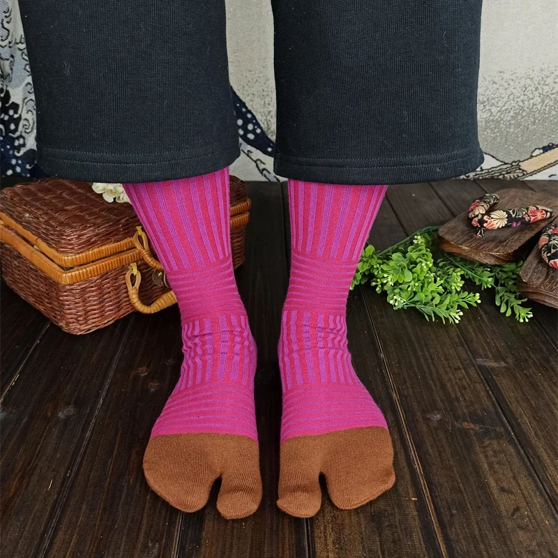 Soft Combed Cotton Women's Two Toe Socks Fashion Retro Striped Color Matching Harajuku Japanese Sandals Tabi Socks Autumn Winter