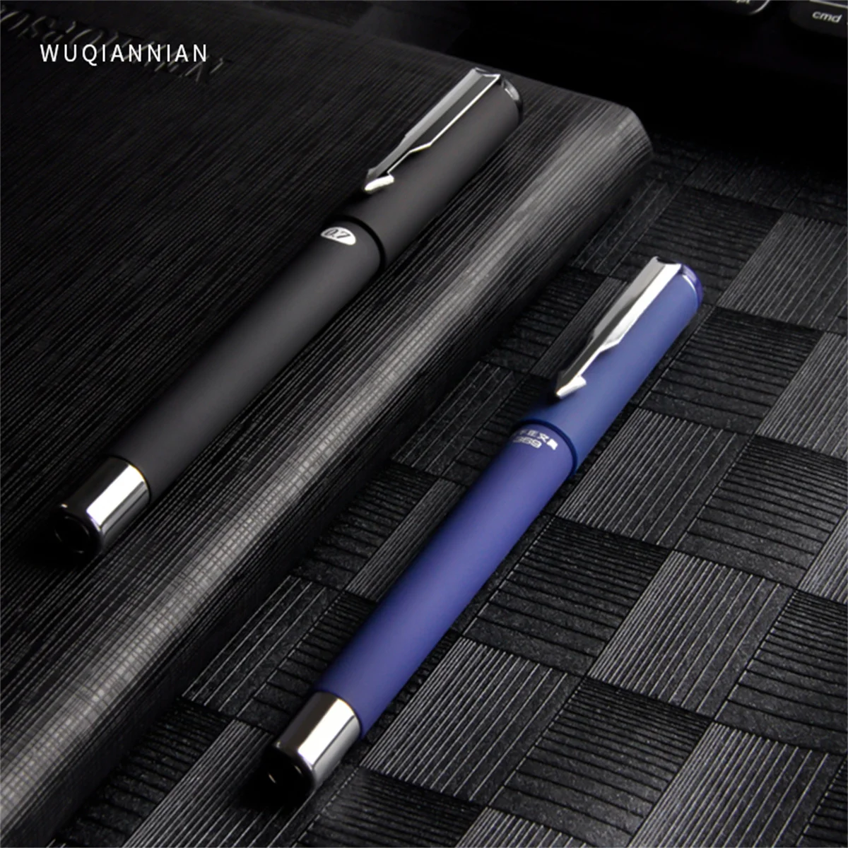 Ballpoint Pen 0.7mm Frosted Titanium Steel Ball Head Neutral Pen Large Capacity Super Smooth Students Writing Pen