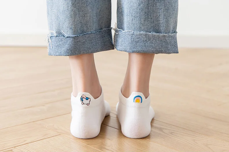 10 Pairs Women Cute Socks Cotton Kawai Embroidered Funny Low Cut Socks for Women Girls Ankle Socks Harajuku Girls School Gifts