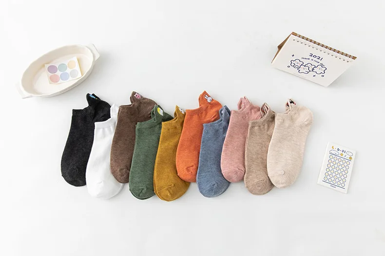 10 Pairs Women Cute Socks Cotton Kawai Embroidered Funny Low Cut Socks for Women Girls Ankle Socks Harajuku Girls School Gifts