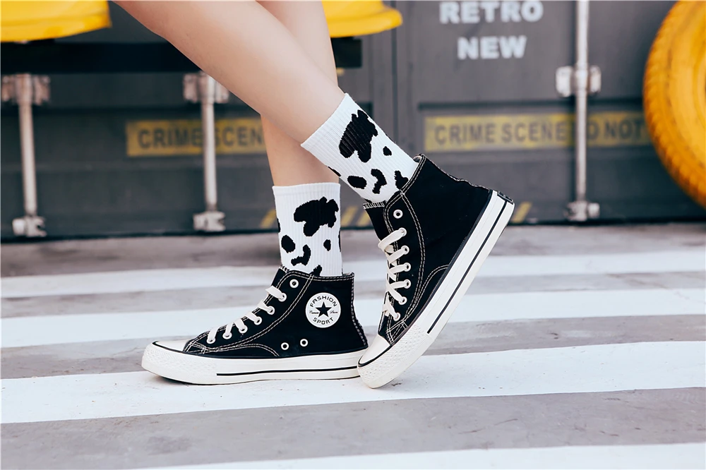 New Cow Lovely Harajuku Japanese Style Cotton Women Striped Solid Breathable Casual Cartoon Socks White Black Dropship