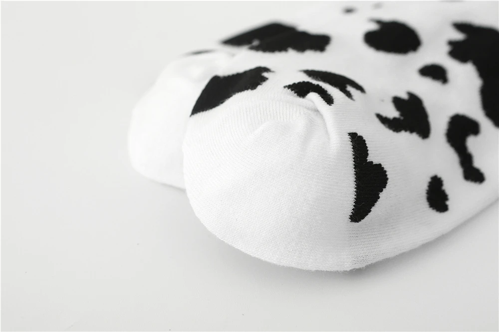 New Cow Lovely Harajuku Japanese Style Cotton Women Striped Solid Breathable Casual Cartoon Socks White Black Dropship