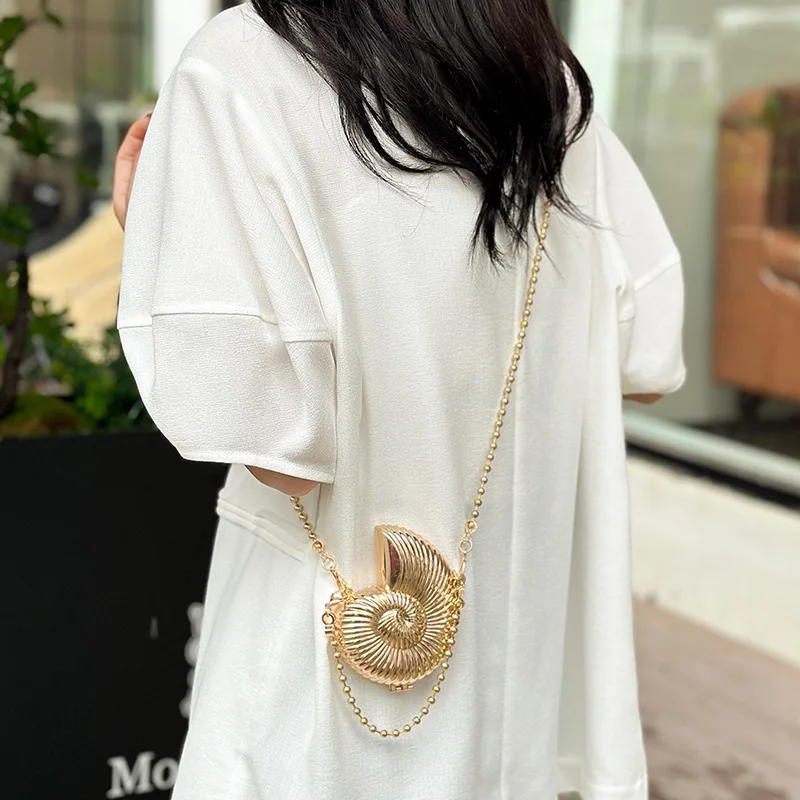 2024 New Metal Mini Conch Bag for Women Fashion Shoulder Bag Designer Lipstick Makeup Bag