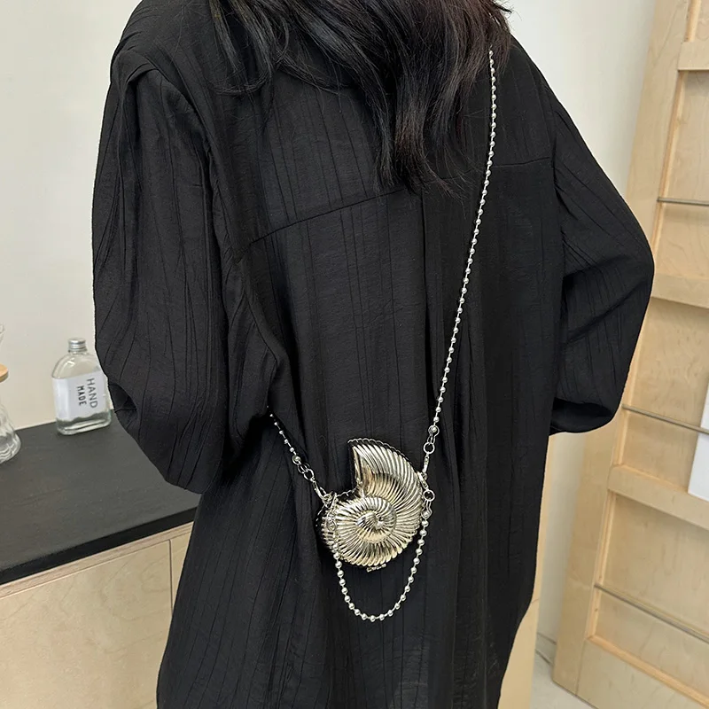 2024 New Metal Mini Conch Bag for Women Fashion Shoulder Bag Designer Lipstick Makeup Bag