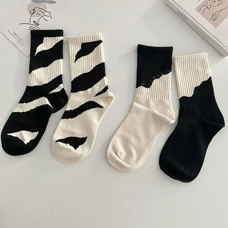 4 Pairs Asymmetric Socks Japanese Style Streetwear AB Socks Women Kids Sports Socks Hip Hop Skateboard Striped Mid Tube Sox