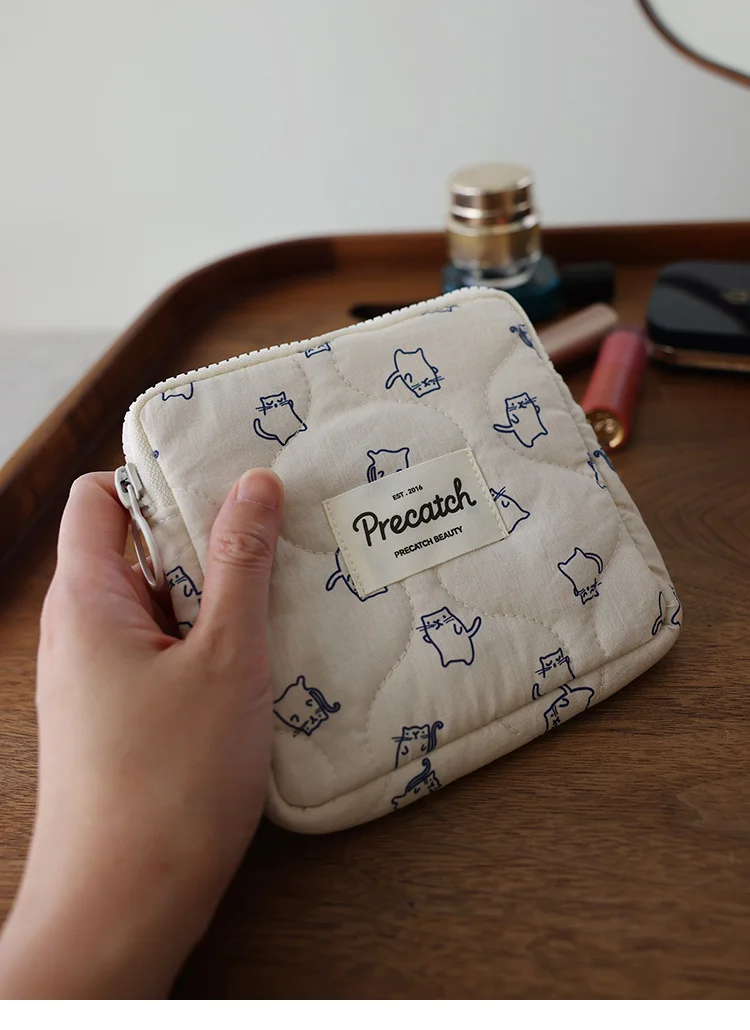 Sanitary Napkin Bag Card Bag Cartoon Hand-Painted Kitten Cute Square Portable Storage Bag Girls Physiological Bag Cosmetic Bag