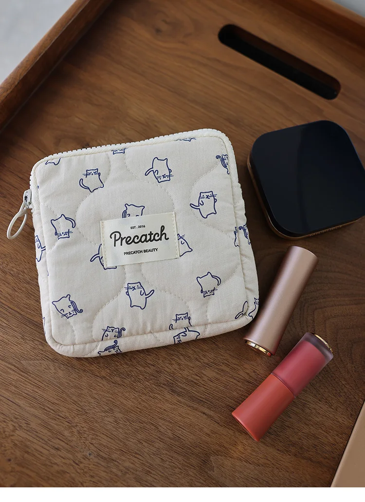 Sanitary Napkin Bag Card Bag Cartoon Hand-Painted Kitten Cute Square Portable Storage Bag Girls Physiological Bag Cosmetic Bag