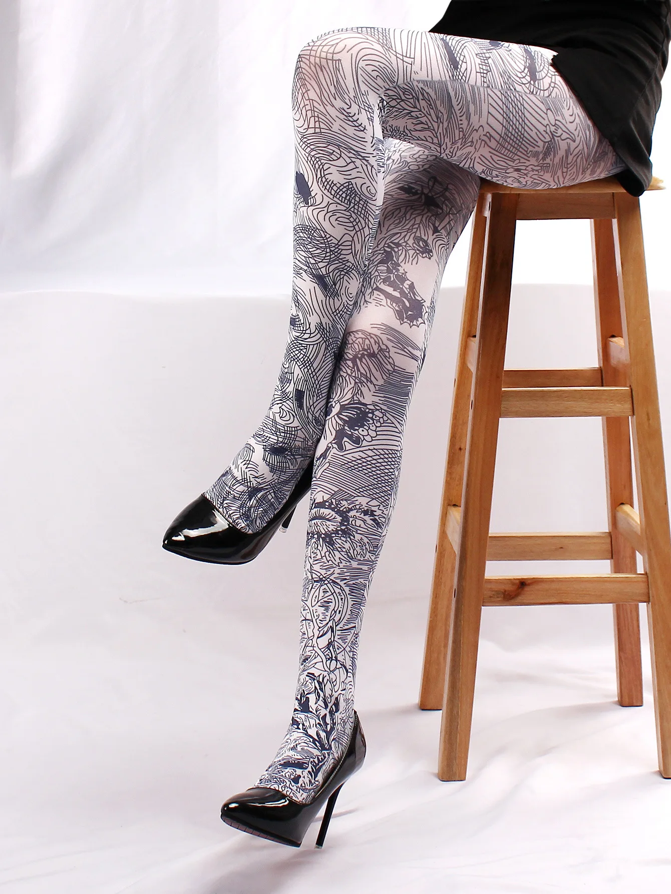 Retro Printed Tights For Women Abstract Portrait Stockings Female Multicolour Fashion Pantyhose Nylon Silk Tights Ins Long Socks
