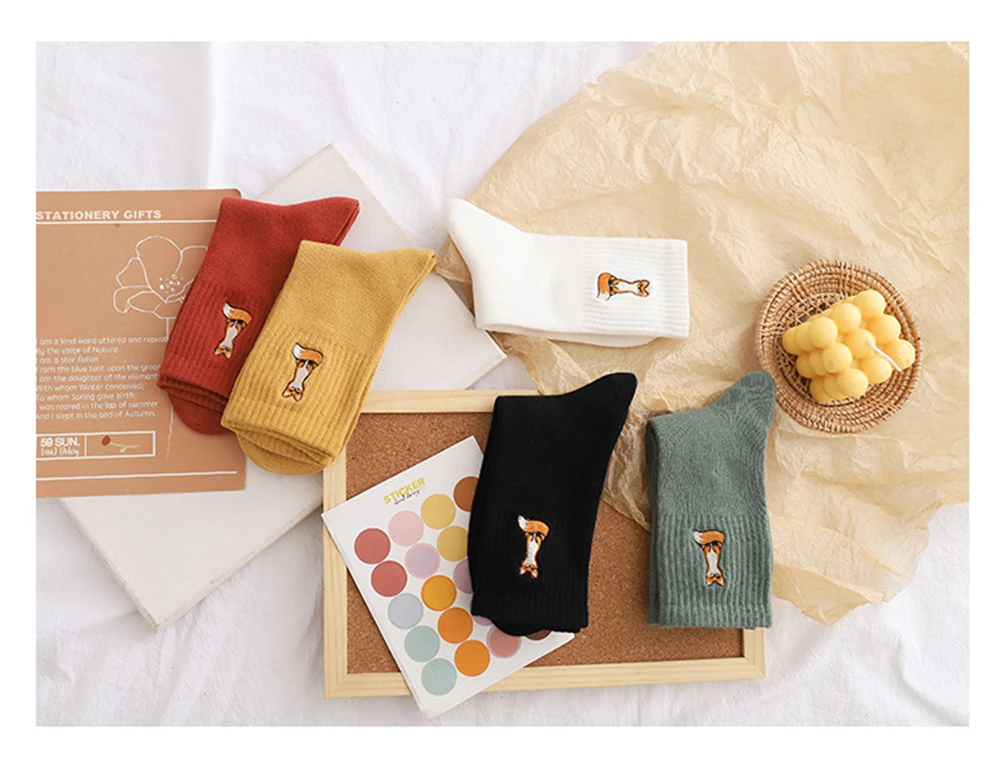 New Cute Embroidery Fox Cartoon Animal Socks Funny Pets Practicing Yoga Cotton Art Sokken Dropship
