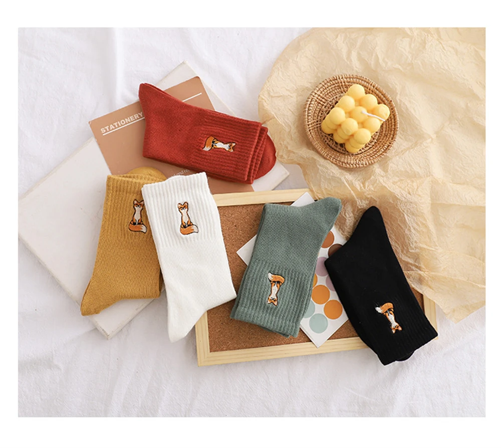 New Cute Embroidery Fox Cartoon Animal Socks Funny Pets Practicing Yoga Cotton Art Sokken Dropship