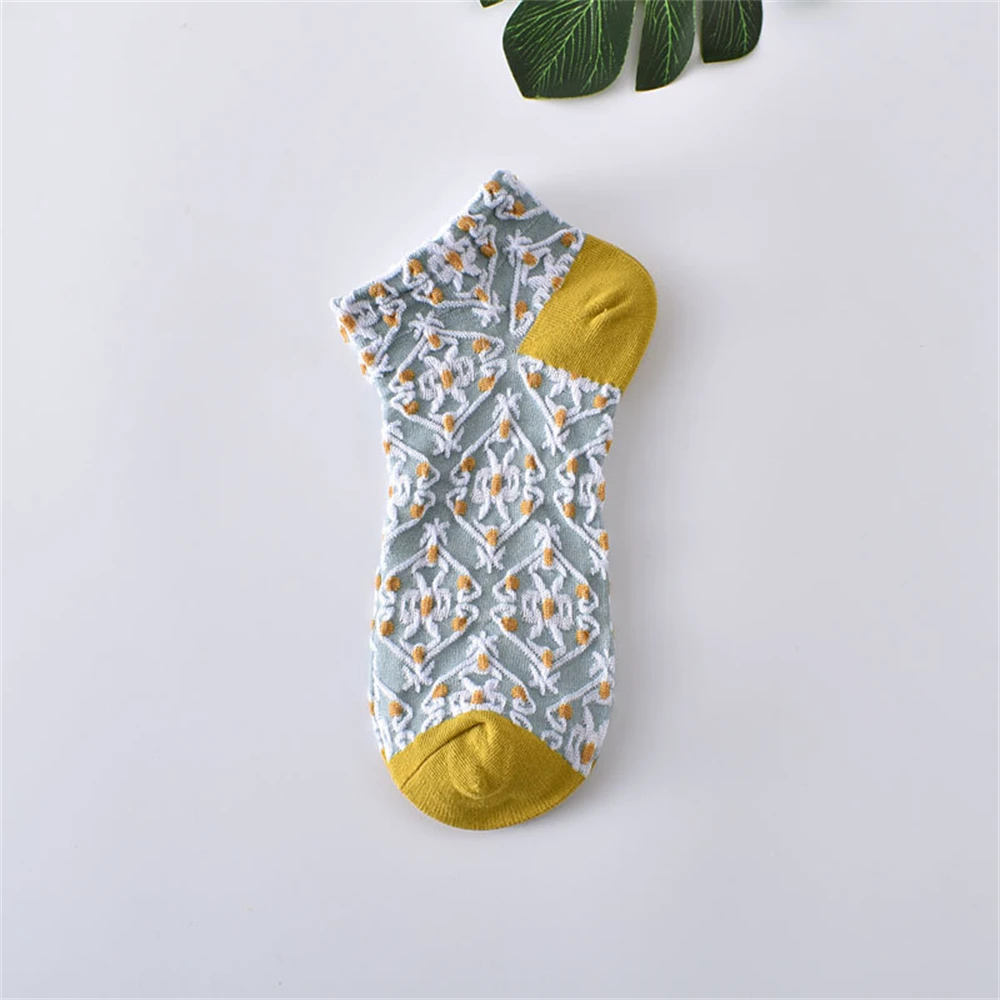 3 Pairs / Lot New Chic Women's Kawaii Cute Summer Fashion Ethnic Lolita Flower Retro Socks Dropship